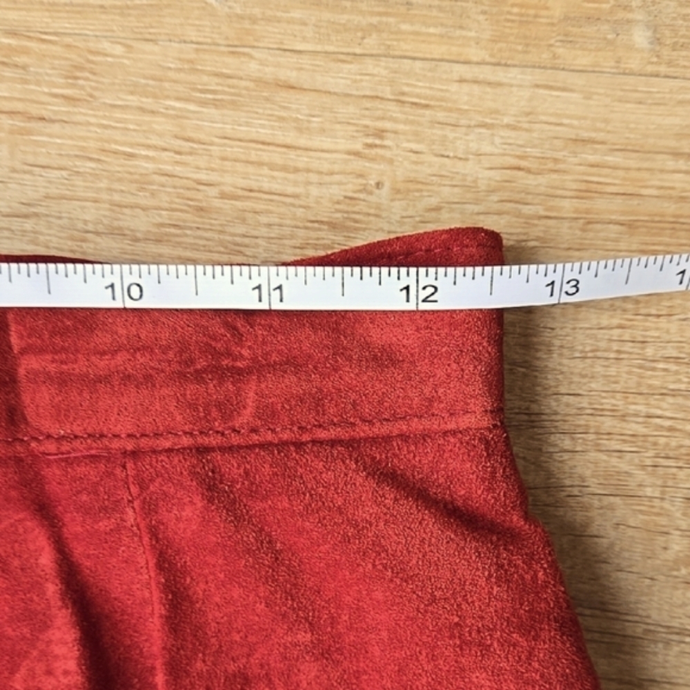 DANIER Elegant Red Suede Pencil Skirt Size 4 - Picture 4 of 7
